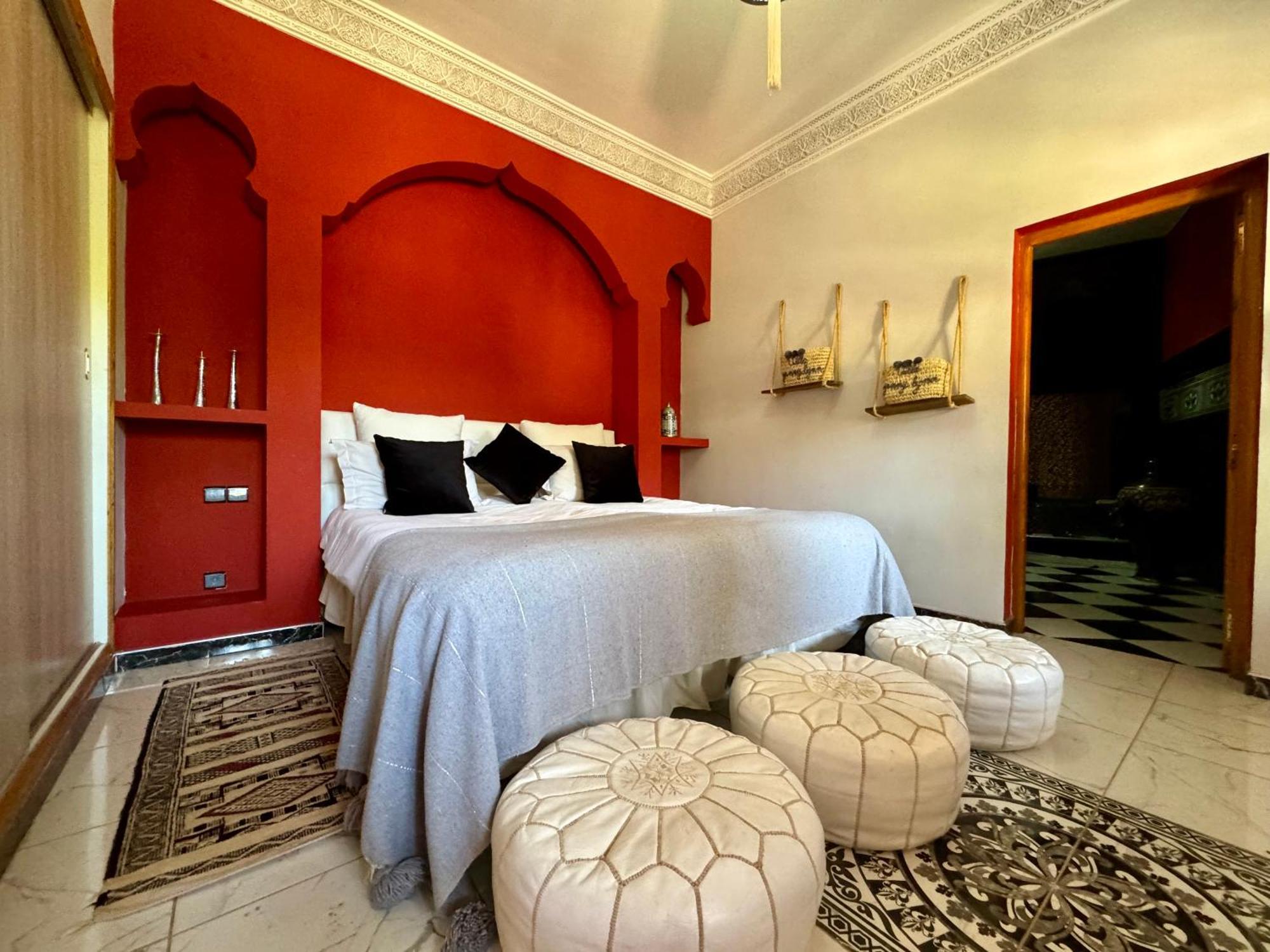 Hotel Jenny Lynn Tazrou Habitación foto