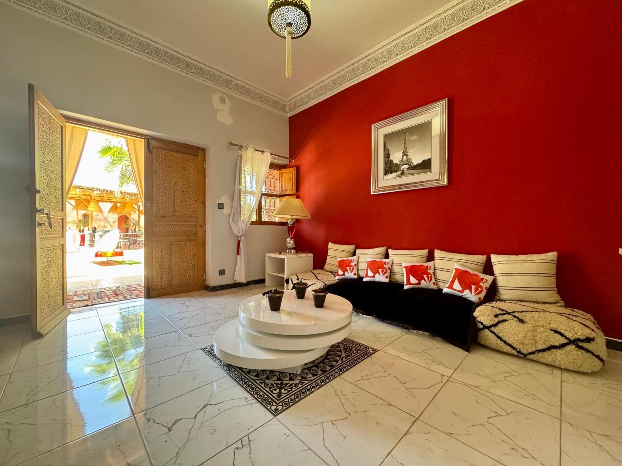 Hotel Jenny Lynn Tazrou Habitación foto
